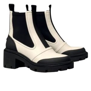 Tory Burch Black and White Women's Chelsea Boots... Size 8